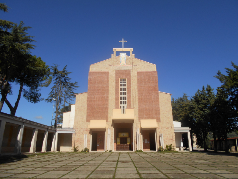 Foto della facciata del Santuario Cuore Immacolato di Maria